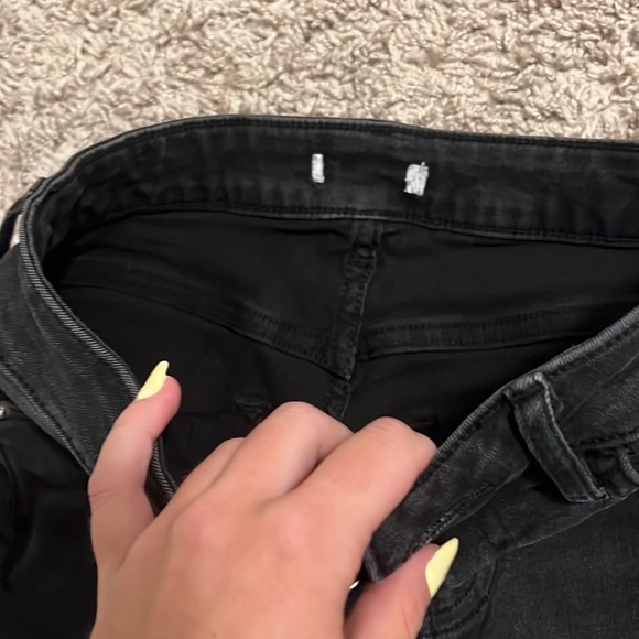 H&M shorts - Picture 3 of 3